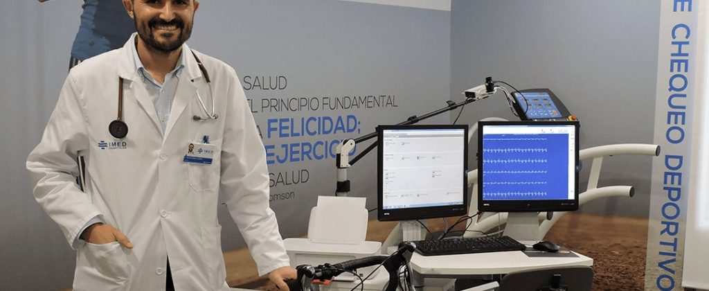 Dr. Óscar Fabregat